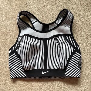 *Nike* Sports Bra Tank